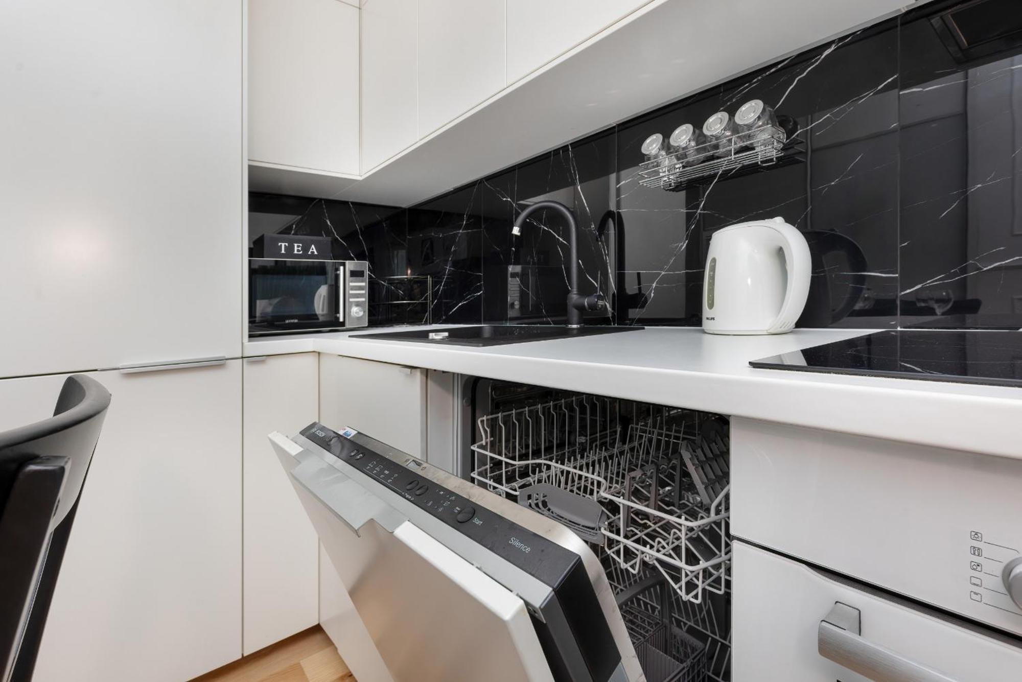 Metro Plocka Exquisite Apartments By Noclegi Renters Warschau Exterior foto